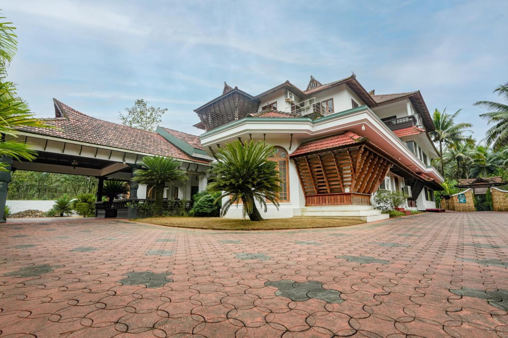 Palette Resorts- Tapovan Green County Thattakad Luaran gambar