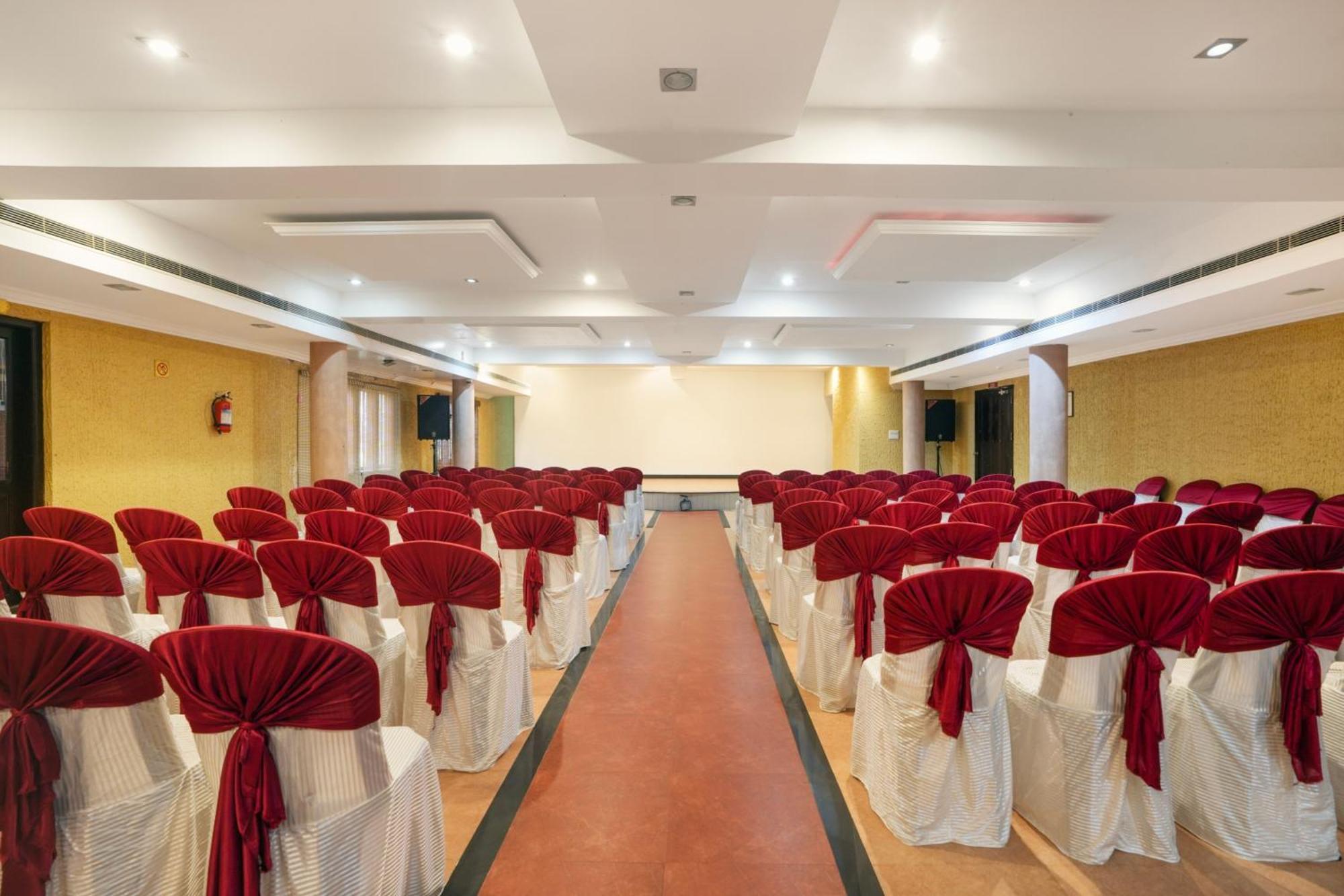 Palette Resorts- Tapovan Green County Thattakad Luaran gambar